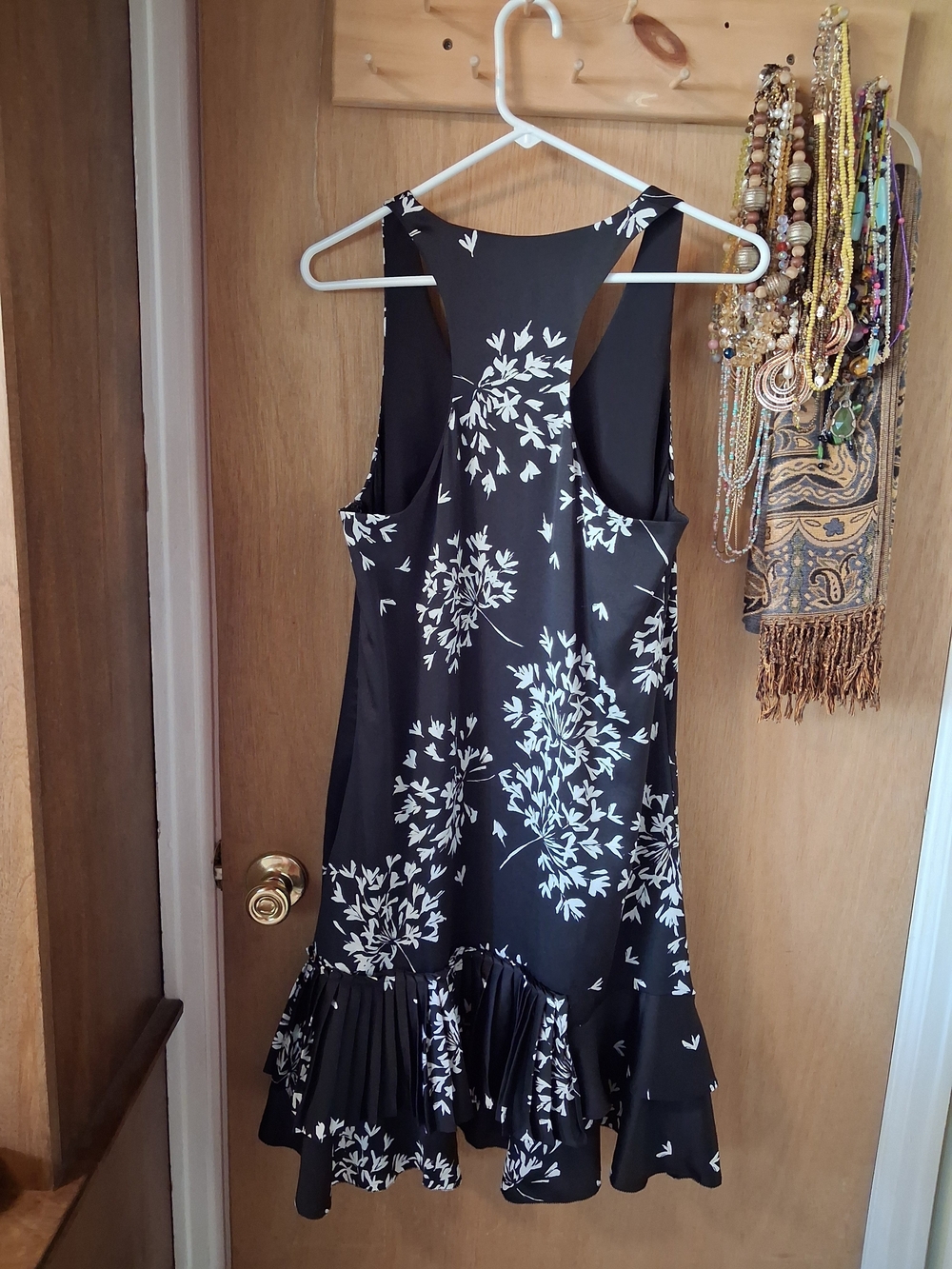 Banana Republic Floral Ruffle Midi Dress in Black & White Size 10 Tall - Picture 2 of 3